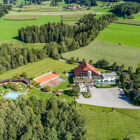 Royal Hinterhuber Otel 4*